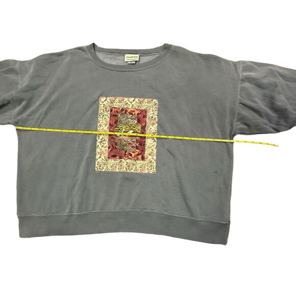 Arrietty Ladies Limited Edition Sweatshirt Size XL - Picture 2 of 5